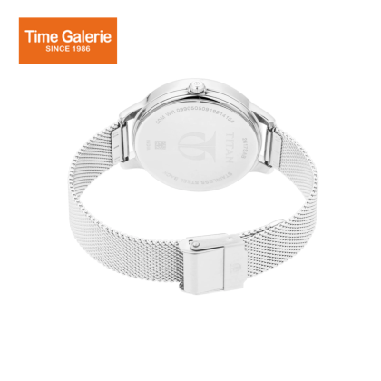 Titan Workwear 2617SM01 Analog Watch for Women Metal Black Dial With Silver Strap Titan Workwear 2617SM01 Analog Watch for Women Metal Black Dial With Silver Strap