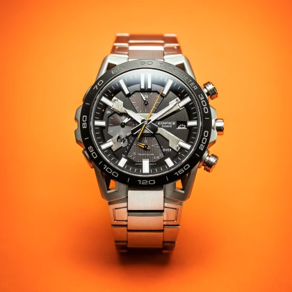 Casio Edifice Sospensione EQB-2000DB-1A Smartphone Link Men Watch Casio Edifice Sospensione EQB-2000DB-1A Smartphone Link Men Watch