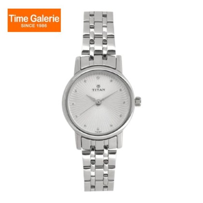 Titan Karishma 2593SM01 Silver Dial Stainless Steel Strap Quartz Women Watch Titan Karishma 2593SM01 Silver Dial Stainless Steel Strap Quartz Women Watch