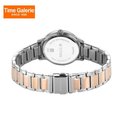 Titan Horizon 95299KM01 Rose Gold Dial Stainless Steel Strap Quartz Women's Watch Titan Horizon 95299KM01 Rose Gold Dial Stainless Steel Strap Quartz Women's Watch