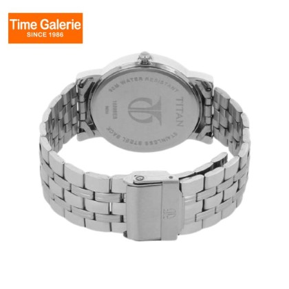 Titan Karishma 1639SM01 Silver Dial Stainless Steel Strap Quartz Men's Watch Titan Karishma 1639SM01 Silver Dial Stainless Steel Strap Quartz Men's Watch