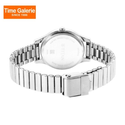 Titan Karishma 2679SM01 Blue Dial Metal Strap Quartz Women's Watch Titan Karishma 2679SM01 Blue Dial Metal Strap Quartz Women's Watch
