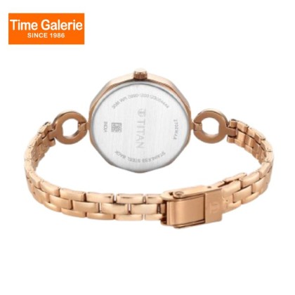 Titan Karishma NS2702WM01 White Dial Stainless Steel Strap Quartz Women's Watch Titan Karishma NS2702WM01 White Dial Stainless Steel Strap Quartz Women's Watch