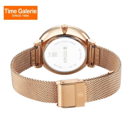 Titan Marhaba 2673WM03 Green Dial Stainless Steel Strap Quartz Women's Watch 