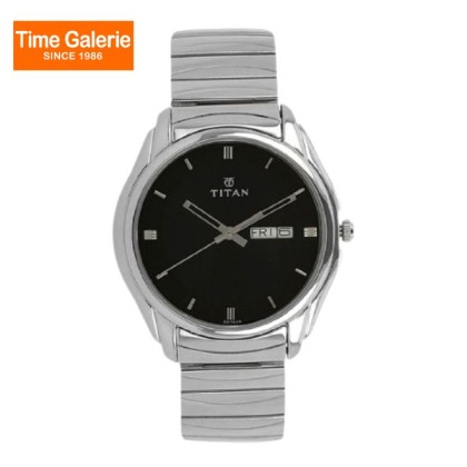 Titan Quartz 1578SM04 Black Dial Stainless Steel Strap Quartz Men's Watch