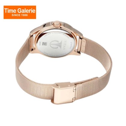 Titan Quartz 9798WM04 Pink Dial Stainless Steel Strap Women Watch Titan Quartz 9798WM04 Pink Dial Stainless Steel Strap Women Watch