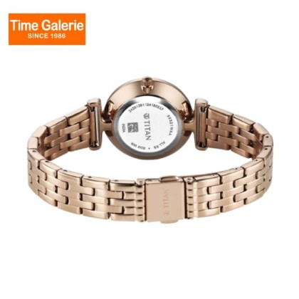 Titan Workmode 95321WM01 Silver Dial Stainless Steel Strap Women Watch Titan Workmode 95321WM01 Silver Dial Stainless Steel Strap Women Watch