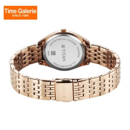 Titan Workmode 95322WM01 Silver Dial Stainless Steel Strap Women Watch Titan Workmode 95322WM01 Silver Dial Stainless Steel Strap Women Watch