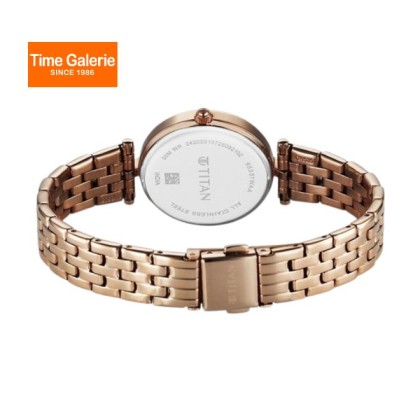 Titan Raga 95351WM01 Analog Rose Gold Metal Strap Women Watch Titan Raga 95351WM01 Analog Rose Gold Metal Strap Women Watch