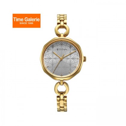 Titan Karishma 2702YM01 Silver Dial Stainless Steel Women Watch Titan Karishma 2702YM01 Silver Dial Stainless Steel Women Watch