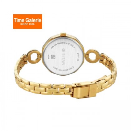 Titan Karishma 2702YM01 Silver Dial Stainless Steel Women Watch Titan Karishma 2702YM01 Silver Dial Stainless Steel Women Watch