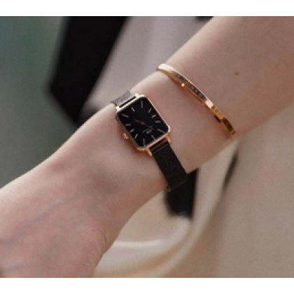 Daniel Wellington Black Mesh Band Watch DW Daniel Wellington