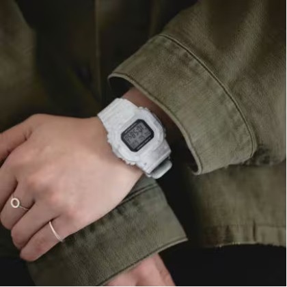 Casio G-Shock GMS-S5600RT-7 Analog-Digital White Strap Women Watches Casio G-Shock GMS-S5600RT-7 Analog-Digital White Strap Women Watches
